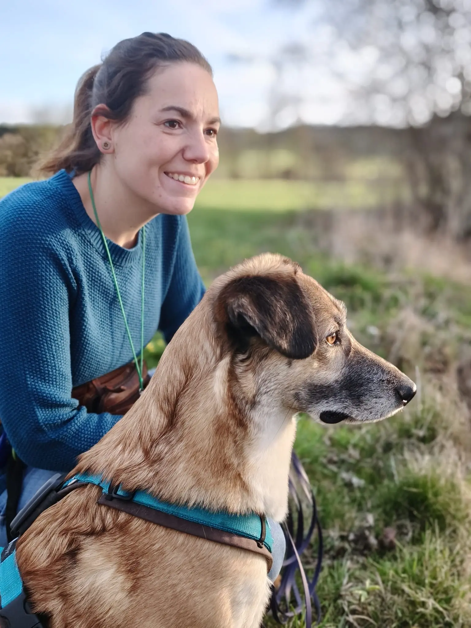 Hundetrainerin der Hundeschule best Buddies Antonia Beyerlein mit Ihrem Hunderudel in Himmelkron